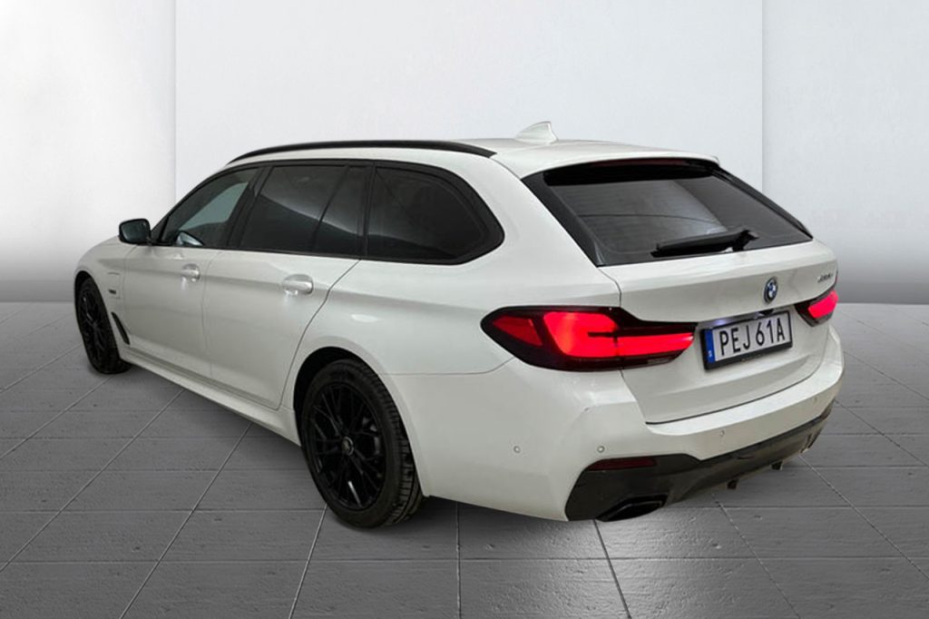 BMW 530 2023 - miniatyr 7