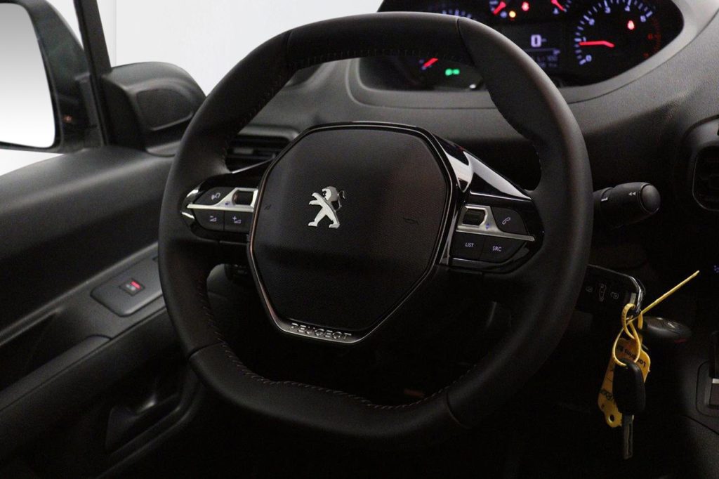 Peugeot Partner 2021 - miniatyr 12