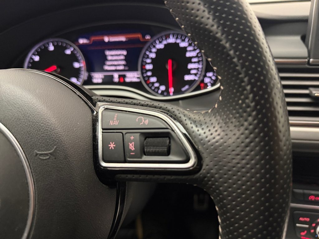 Audi A6 2018 - miniatyr 17