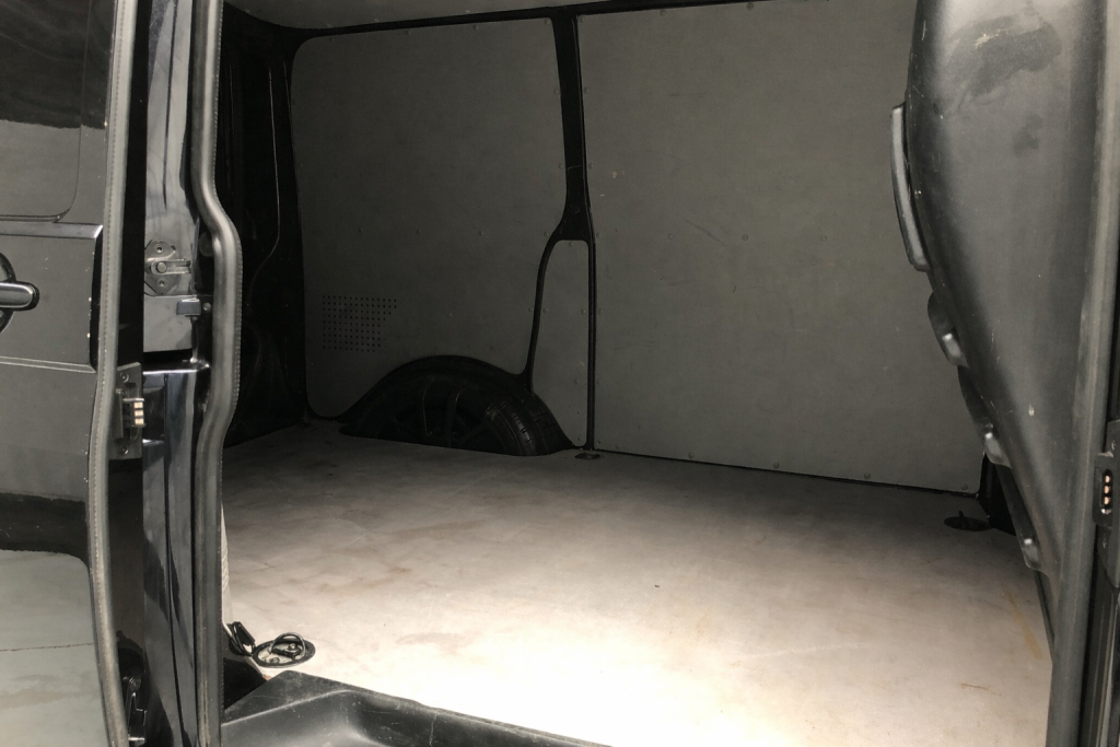 Volkswagen Transporter 2016 - miniatyr 5