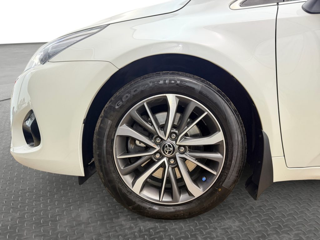 Toyota Avensis 2016 - miniatyr 9